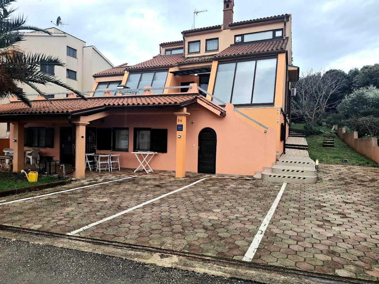 Apartmani Delas 2 Пьешчана-Увала Экстерьер фото