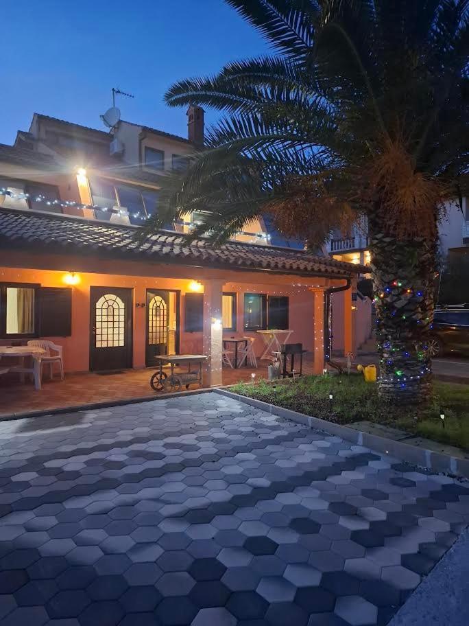 Apartmani Delas 2 Пьешчана-Увала Экстерьер фото